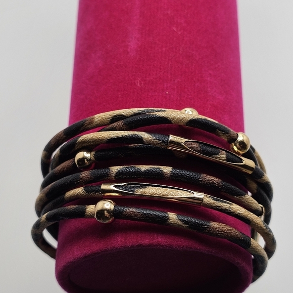 Bracelet - Picture 2 of 6